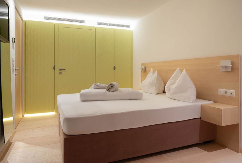 2025-05-hotel-laurin-010ambra